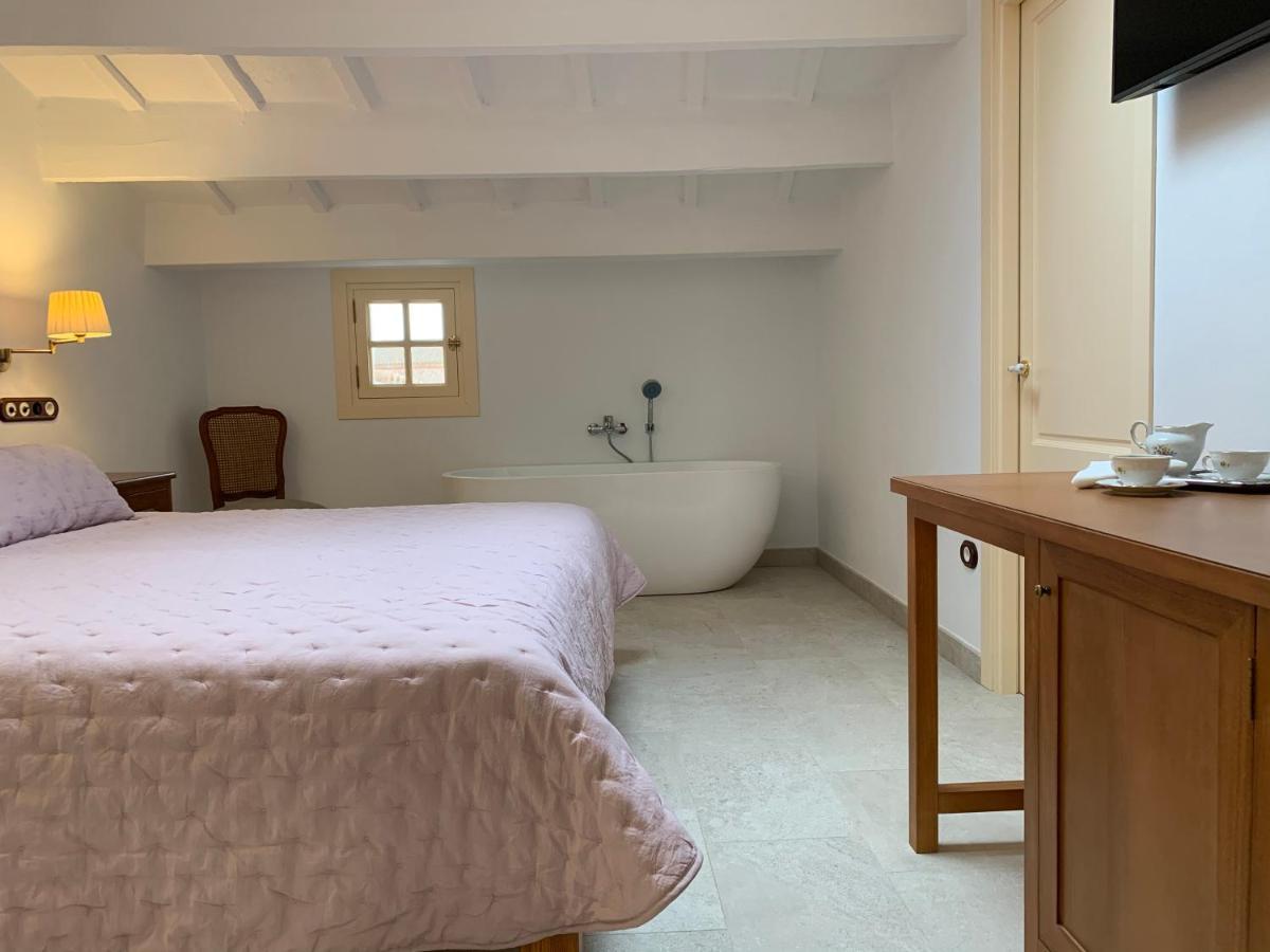 Seranova Luxury Hotel - Adults Only Ciutadella  Bagian luar foto