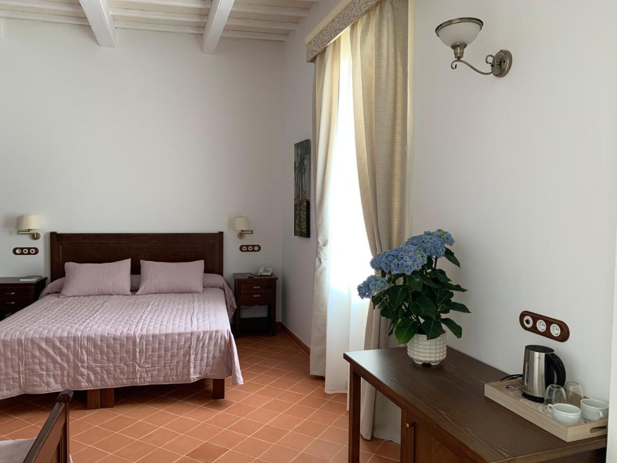 Seranova Luxury Hotel - Adults Only Ciutadella  Bagian luar foto