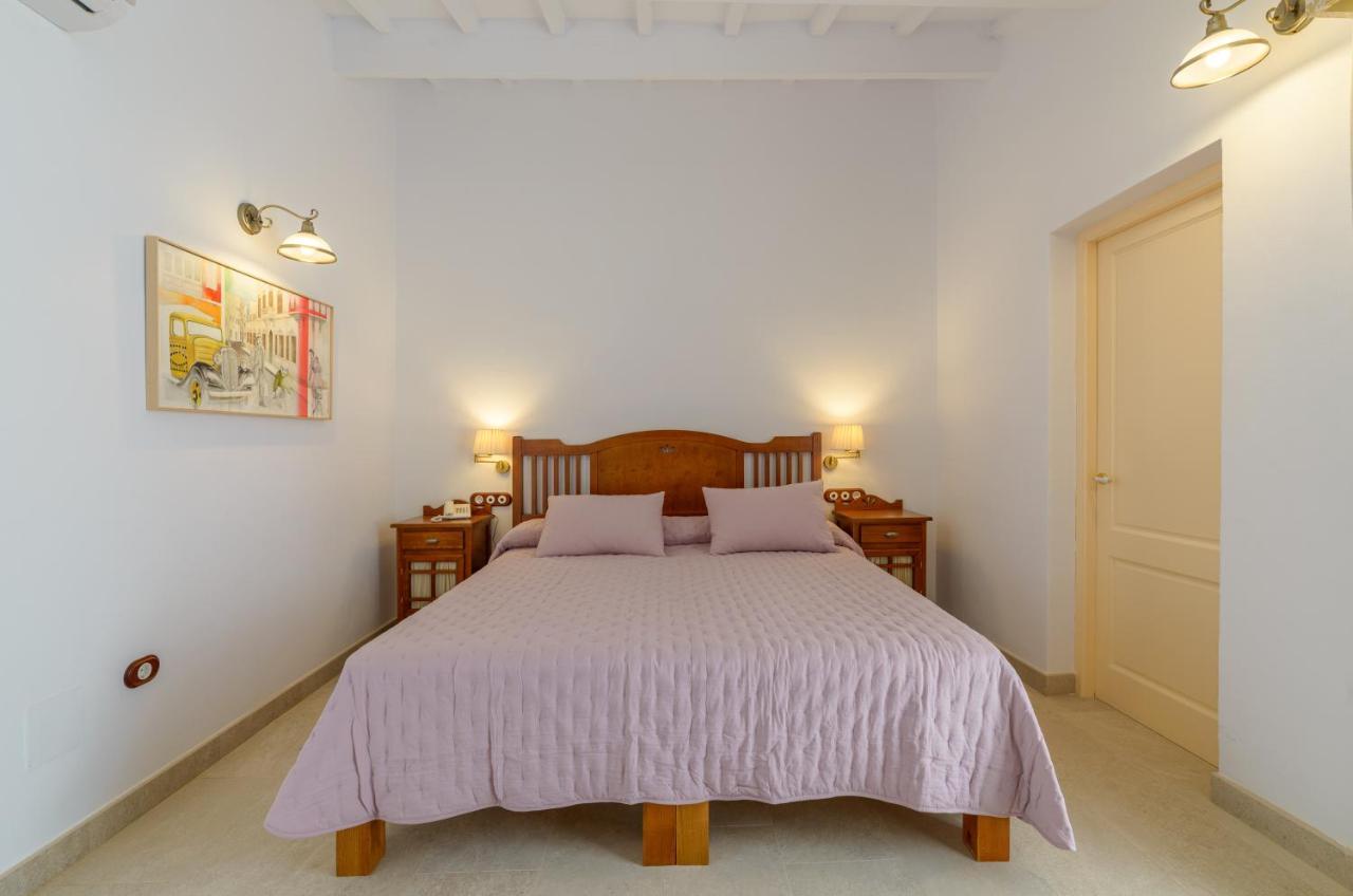Seranova Luxury Hotel - Adults Only Ciutadella  Bagian luar foto