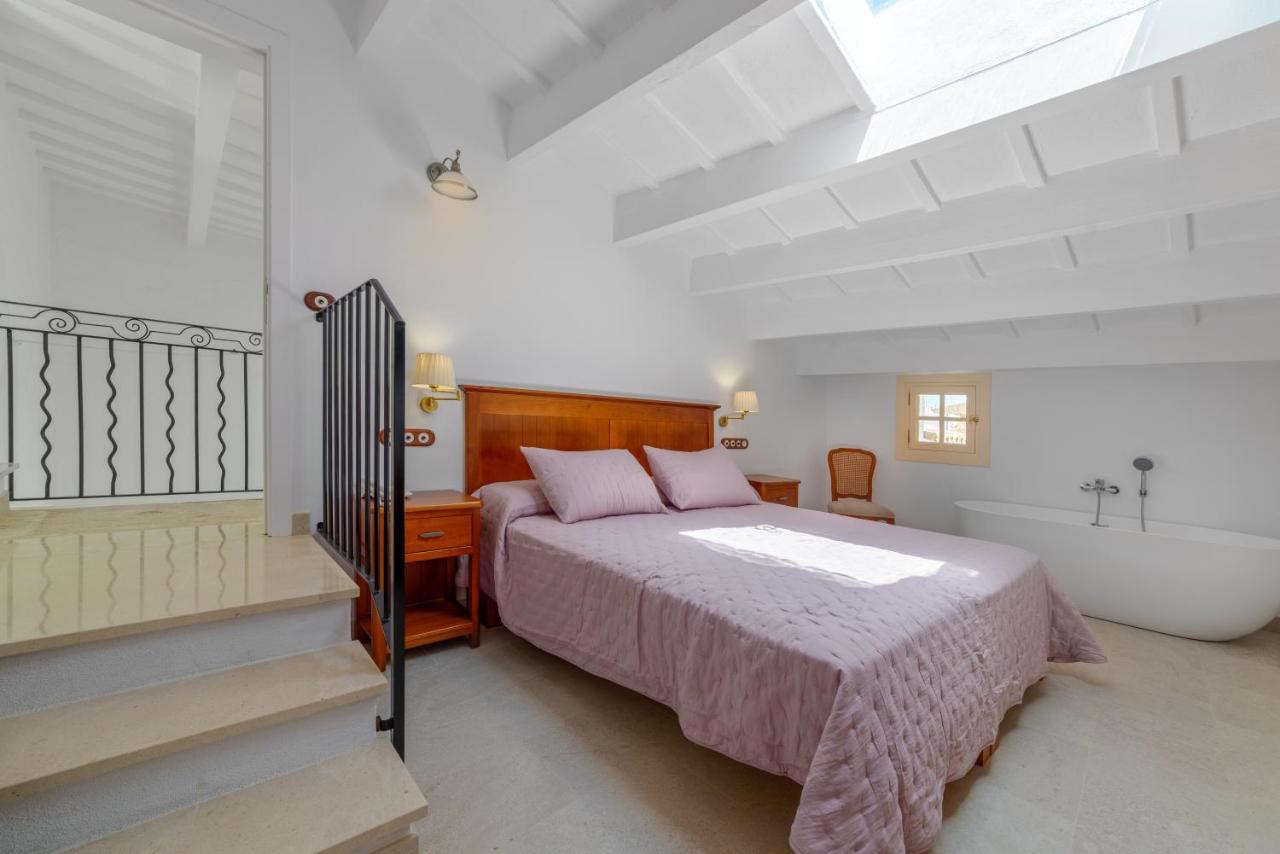 Seranova Luxury Hotel - Adults Only Ciutadella  Bagian luar foto
